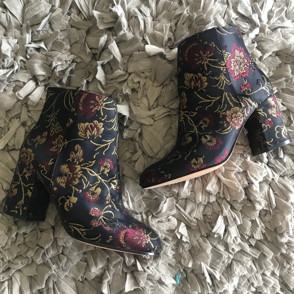 New Antonio Melani Blue Breech Bootie